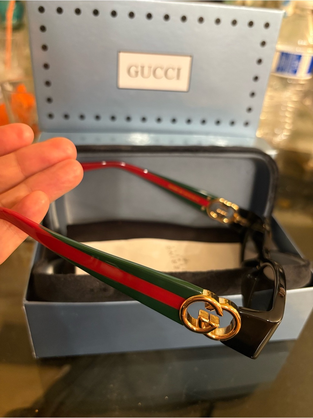 Gucci Black Oval Logo Sunglasses new with packaging - Picture 9 of 13